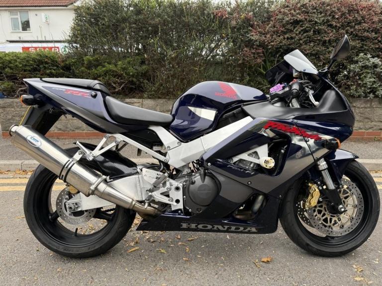 HONDA CBR900RR FIREBLADE 2002