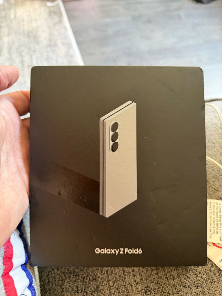 Samsung Galaxy Z Fold 6 Silver - As New Condition