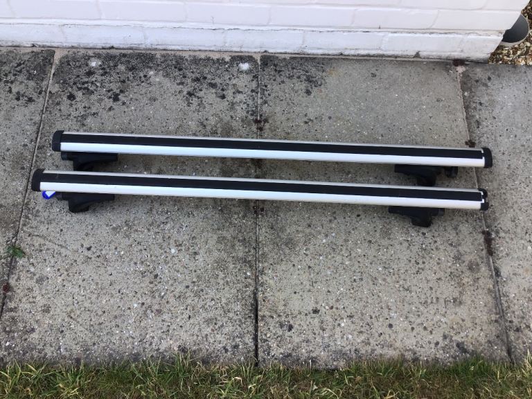 Thule roof bars