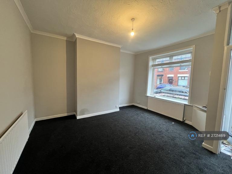3 bedroom house in Hebron Street, Royton, Oldham, OL2 (3 bed) (#2721469)