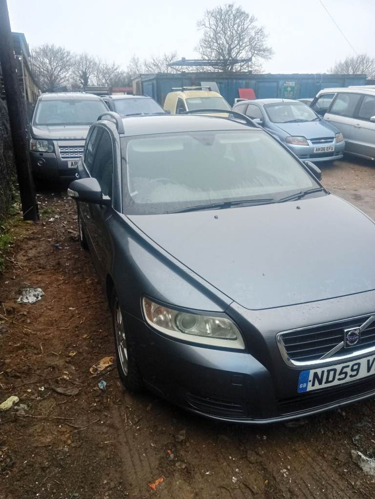 BREAKING Volvo v50/s40