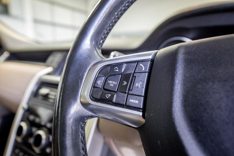 2016 Land Rover Discovery Sport 2.0 TD4 HSE 5dr [5 Seat] ESTATE DIESEL Manual