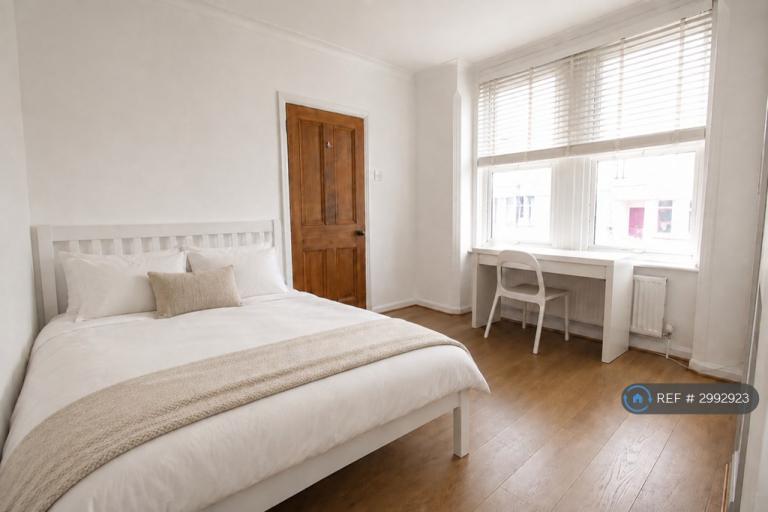 5 bedroom house in Milner Road, Brighton, BN2 (5 bed) (#2992923)