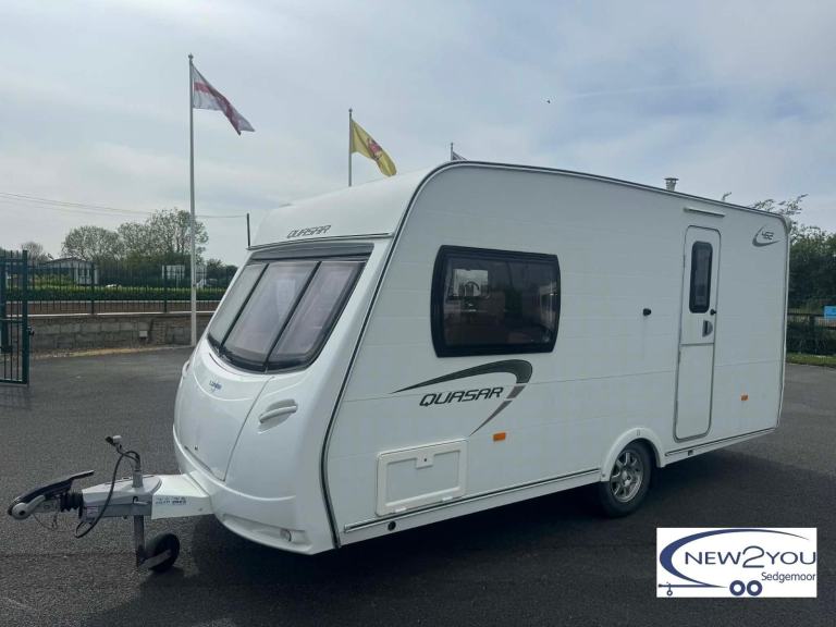 2012 Lunar Quasar 462 2 Berth Caravan - STOCK J021