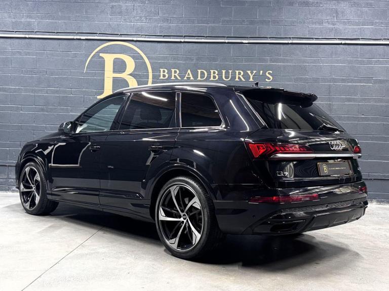 AUDI Q7 3.0 TFSI V6 55 Black Edition 2021
