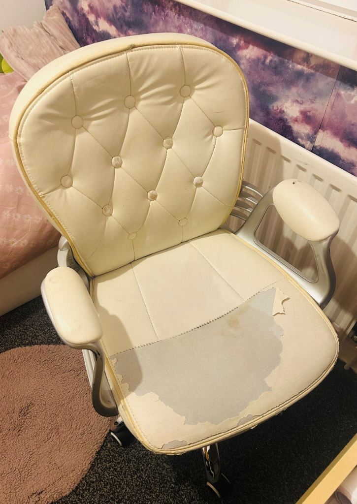 Office/ study swivel chair