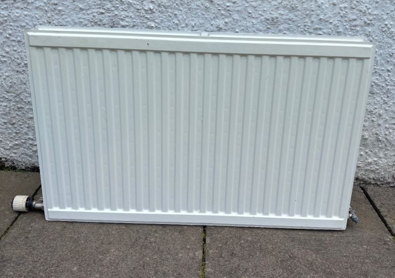 Landlords! White Central Heating Double Radiator – Good Condition 