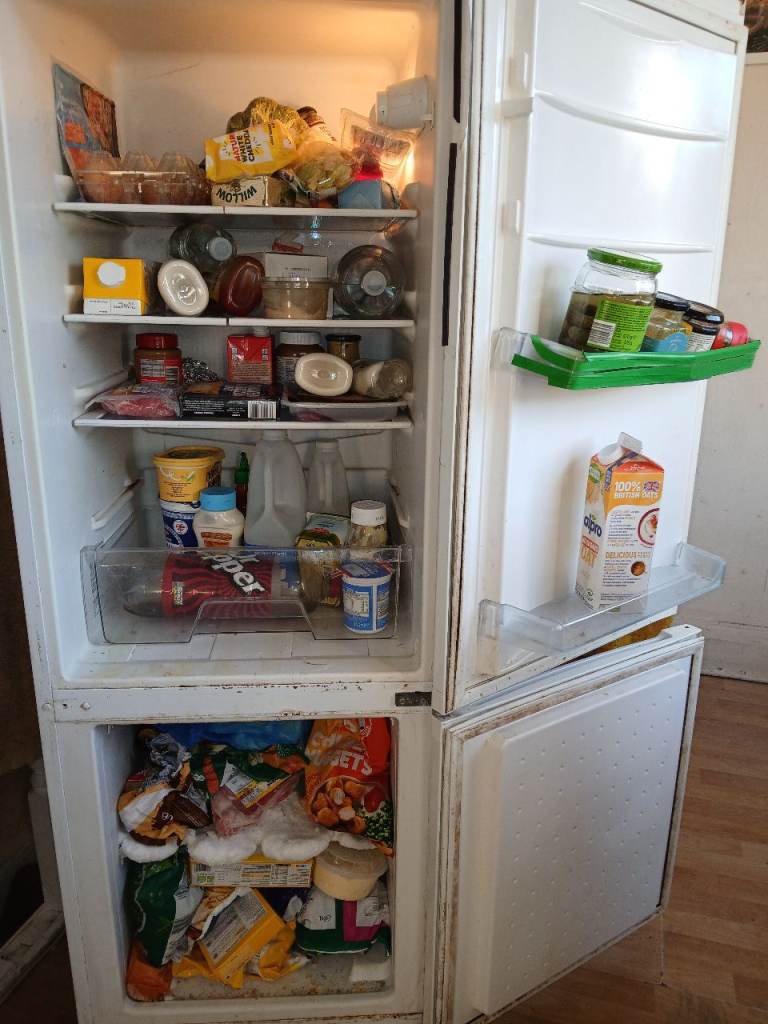 Fridge freezer 