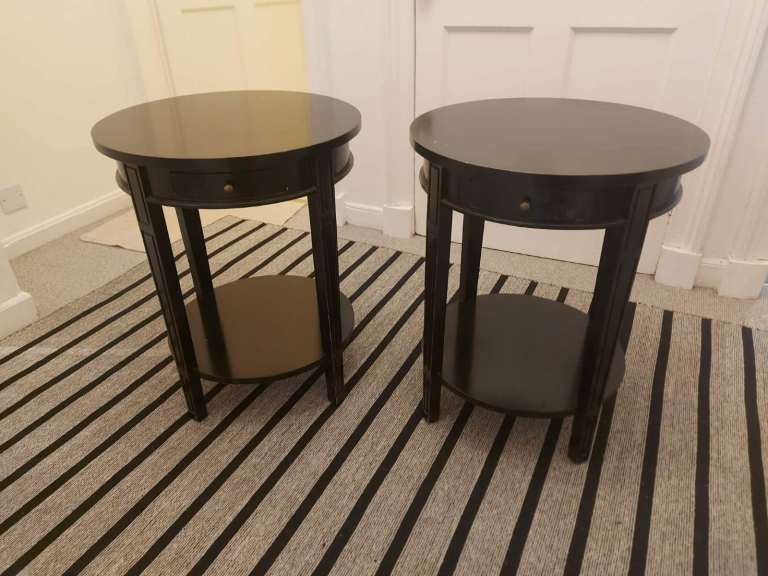 Set of side tables