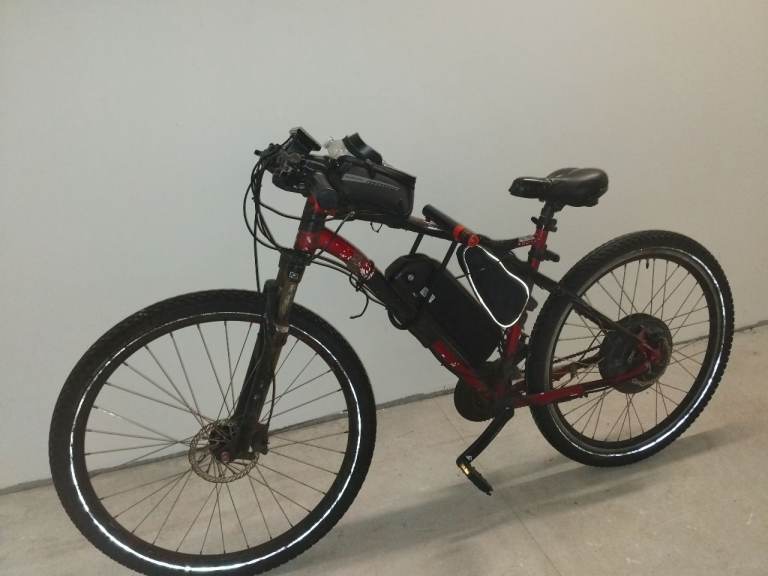 Carrera aggressor 48v full electric also pedal assist with twist throttle