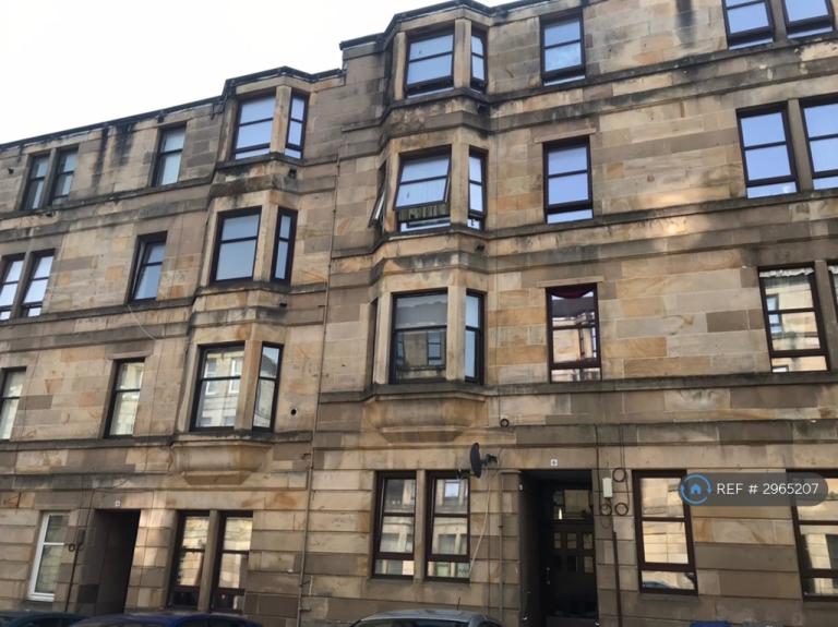 1 bedroom flat in Dunn St, Paisley, PA1 (1 bed) (#2965207)