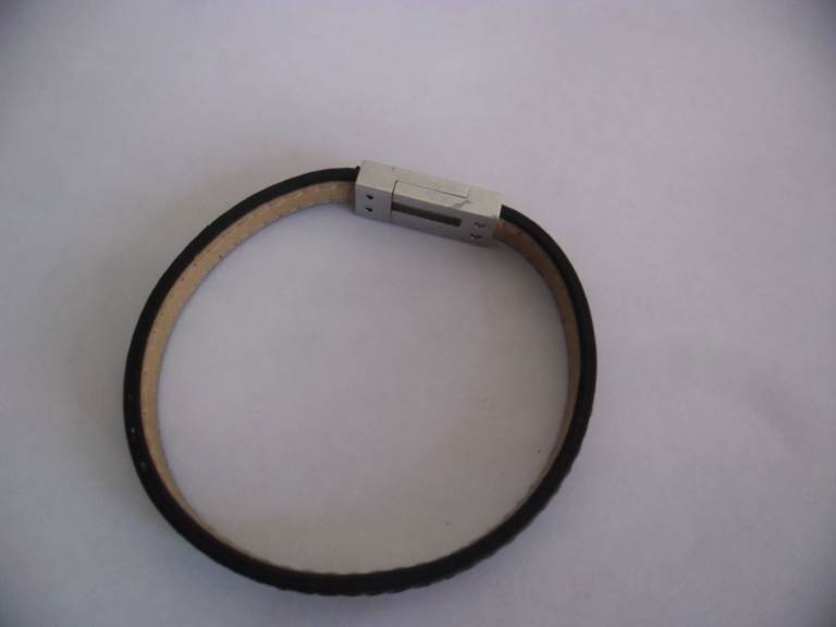 Calvin Klein Black Leather magnetic bracelet - preowned.