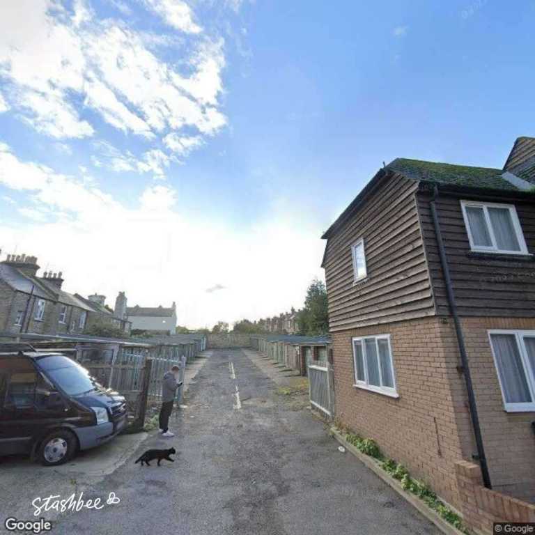Garage to rent in Ramsgate (CT11) | Stashbee
