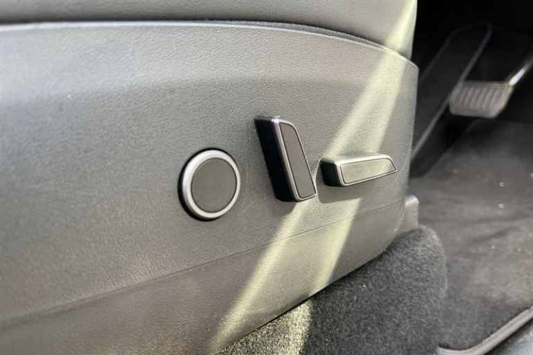 2023 Tesla Model Y Long Range AWD 5dr Auto MPV ELECTRIC Automatic