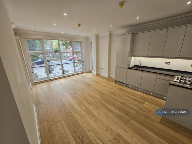 1 bedroom flat in Chatsworth Road, London, NW2 (1 bed) (#2668415)