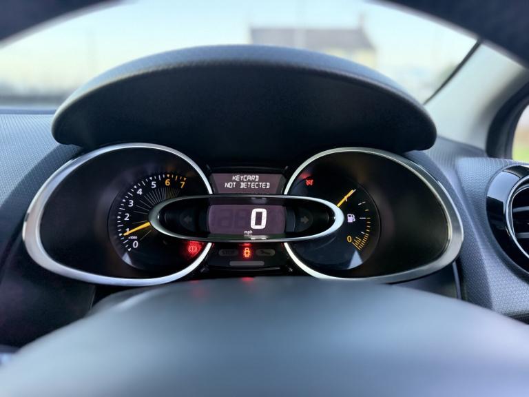 RENAULT CLIO 1.2 Dynamique MediaNav 1.2 16V 75 2015