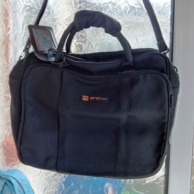 LAPTOP BAG PROTEC, AS NEW £8, CF39 8DG  POST OR COLLECT
