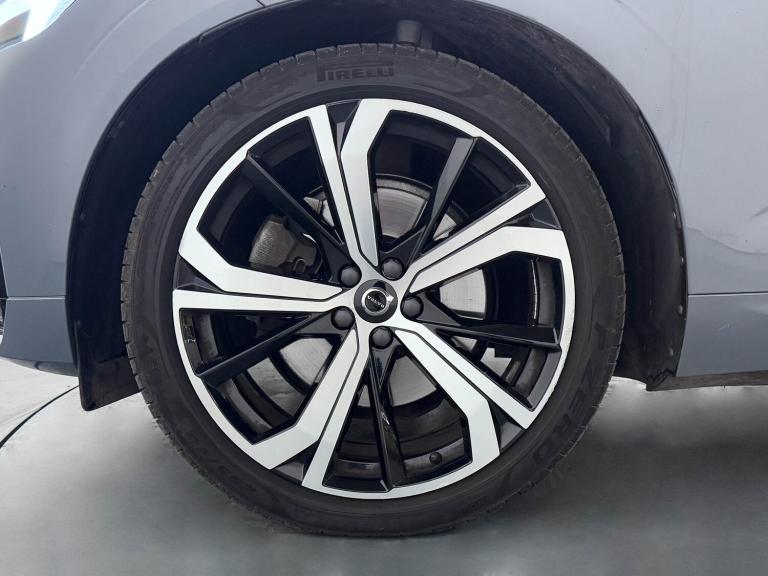 2021 Volvo XC60 R-Design Pro T8 AWD (390 hp) Auto ESTATE Petrol/Electric Hybrid Automatic