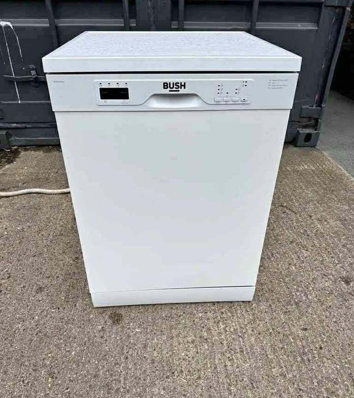 Bush Dishwasher – Good Condition For £110