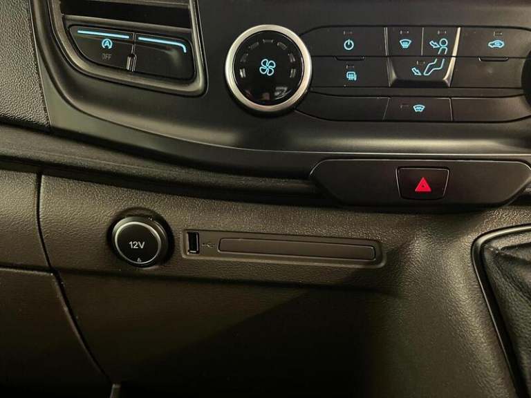 2020 Ford Transit 2.0 EcoBlue 130ps Double Cab Chassis CHASSIS CAB DIESEL Manual