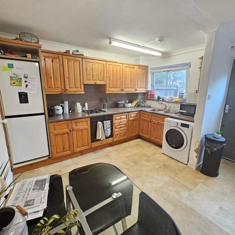 ✨ En-Suite Room Available in Camden – £1,325 PCM (All Bills Included!) ✨