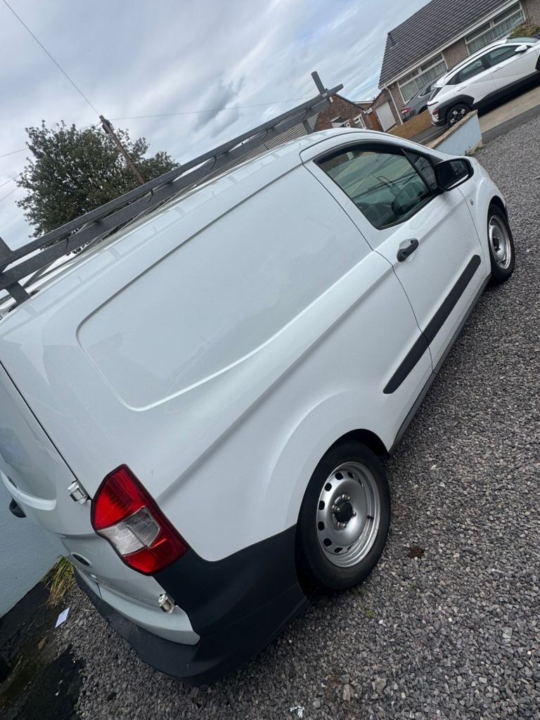 Ford, TRANSIT COURIER, Panel Van, 2016, Manual, 1498 (cc)