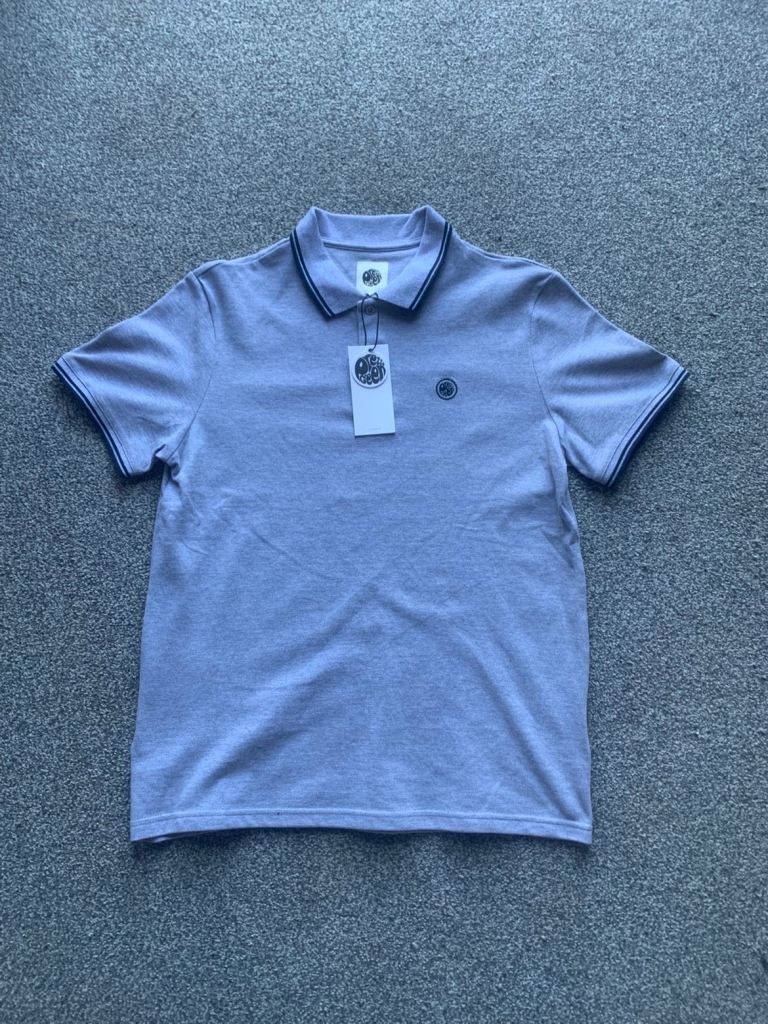 pretty green polo shirt 