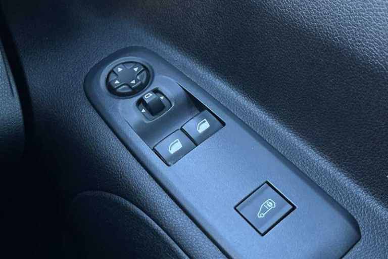 2022 Vauxhall Combo 1.5 Turbo D 2300 Dynamic Panel Van 6dr Diesel Manual L2 H1 Euro 6 (100 ps) Pa...