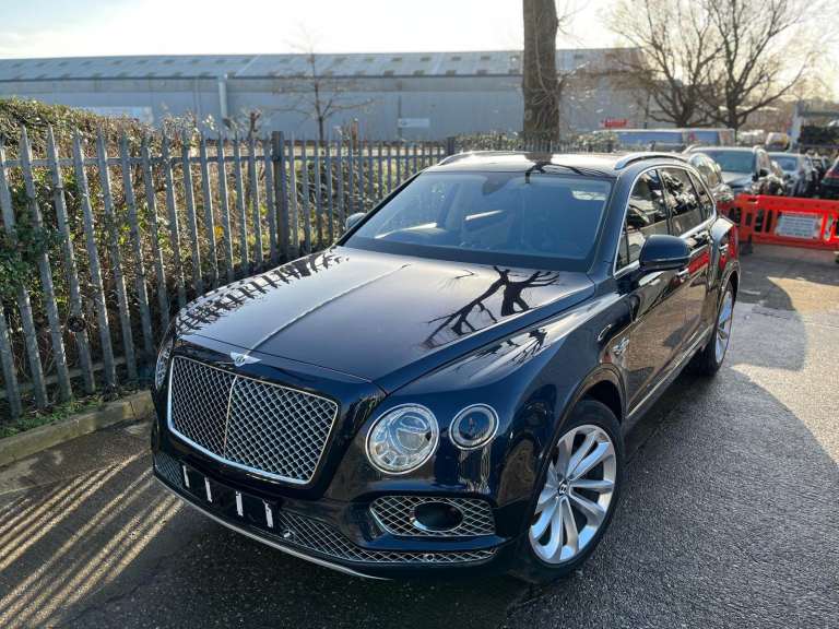 BREAKING BENTLEY BENTAYGA W12 AUTOMATIC 8 SPEED 6.0 PETROL 2018