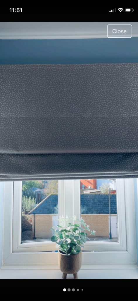 Beautiful quality made to measure fully lined Roman blind. 40inches wide x 50 inches drop