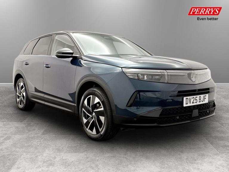 2025 Vauxhall Grandland 1.2 Hybrid [136] Ultimate 5dr e-DCT6 [Pan Roof] Hatchback PETROL Automatic