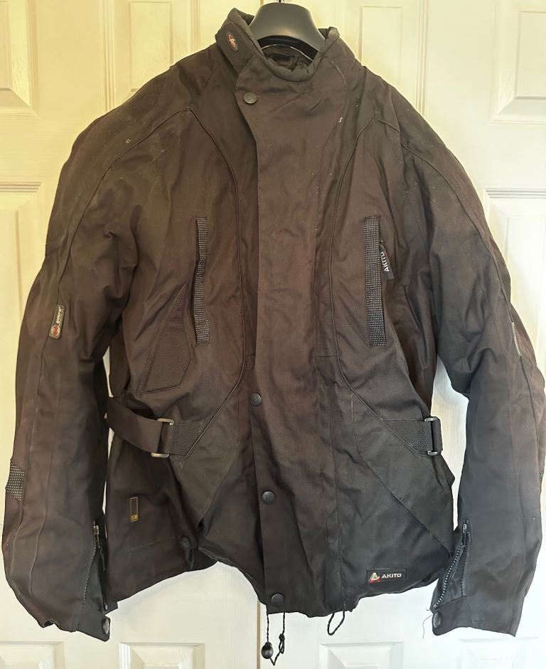 Akito Textile Men’s Jacket and Trousers