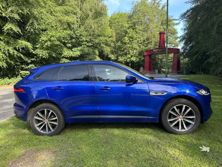 JAGUAR F-PACE 2.0 D180 R-Sport 2018