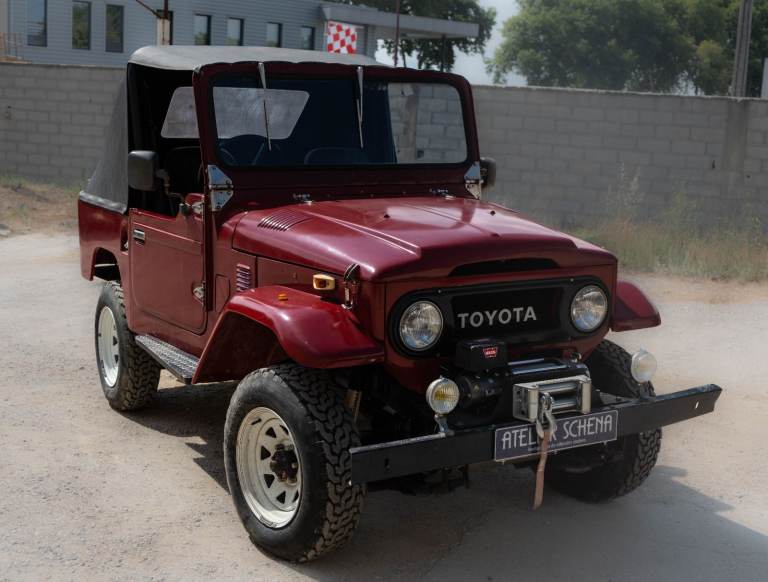 Toyota FJ40 first series 1974