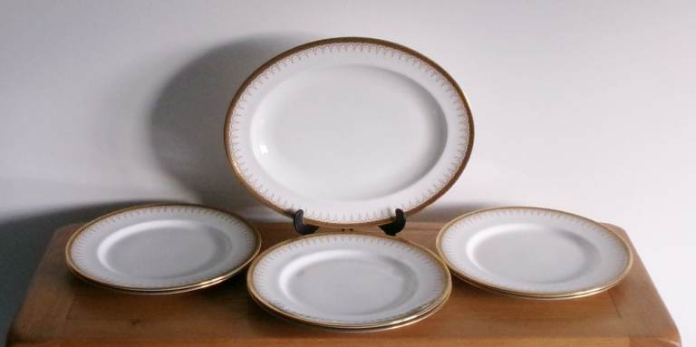 7 Pieces Royal Albert "Athena" Dinner Plates & Platter 1966