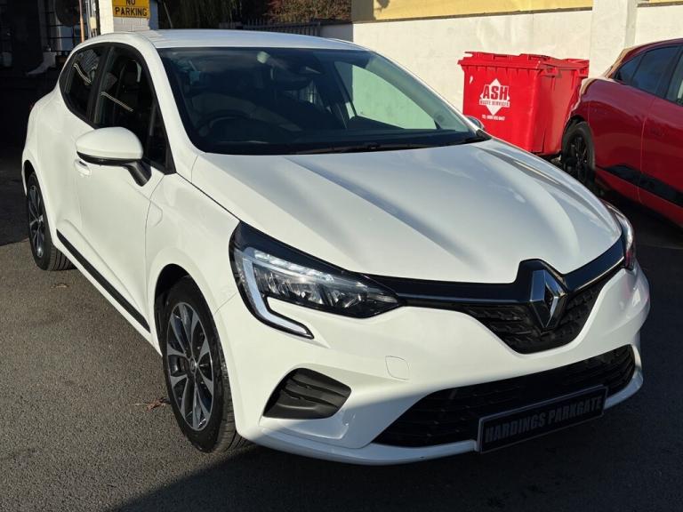 2021 Renault Clio 1.0 TCe 90 Iconic 5dr HATCHBACK PETROL Manual