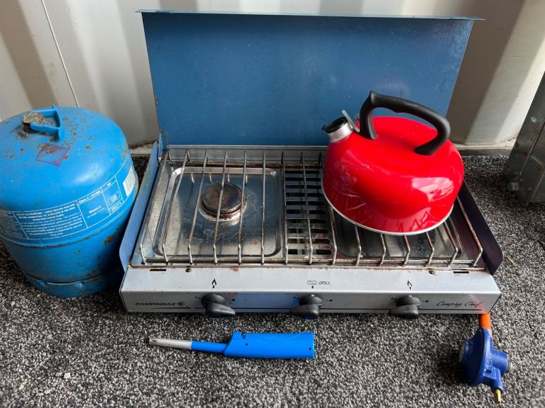 Camping stove and gas bottle 