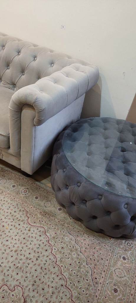 Grey velvet sofa set 3+2 with round table – good condition