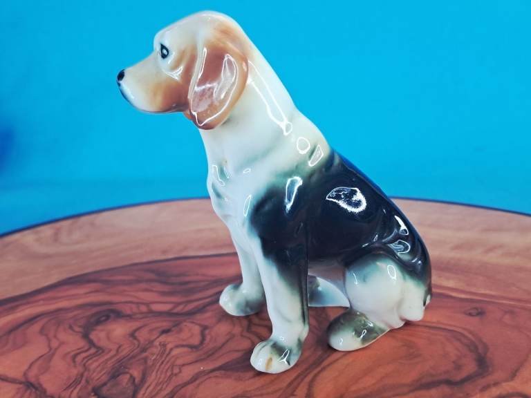 Vintage Beagle Dog Small Figurine Hunting Dog Porcelain Rabbit Hunting.