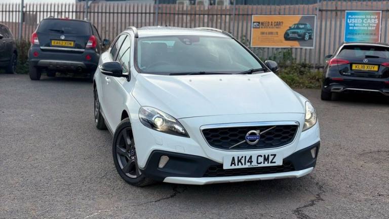 2014 Volvo V40 Cross Country 1.6 D2 Lux Hatchback 5dr Diesel Powershift Euro 5 (s/s) (115 ps) Hat...