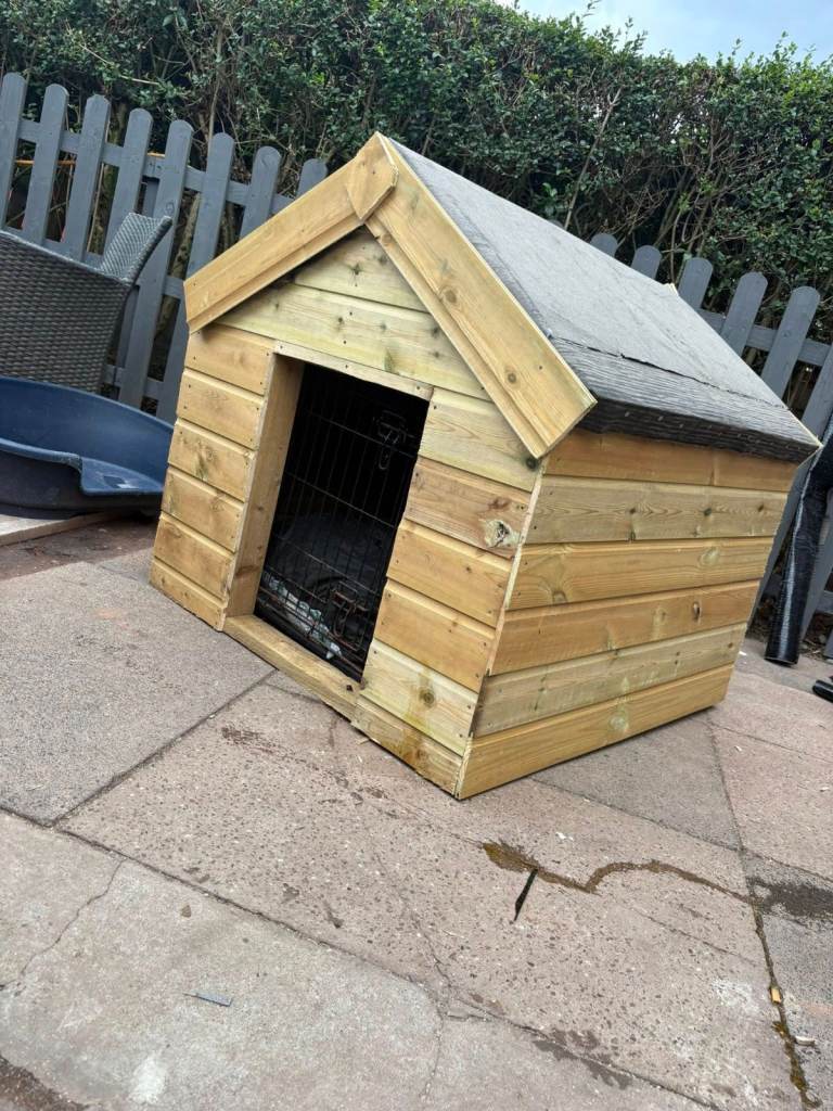 dog/ pet houses