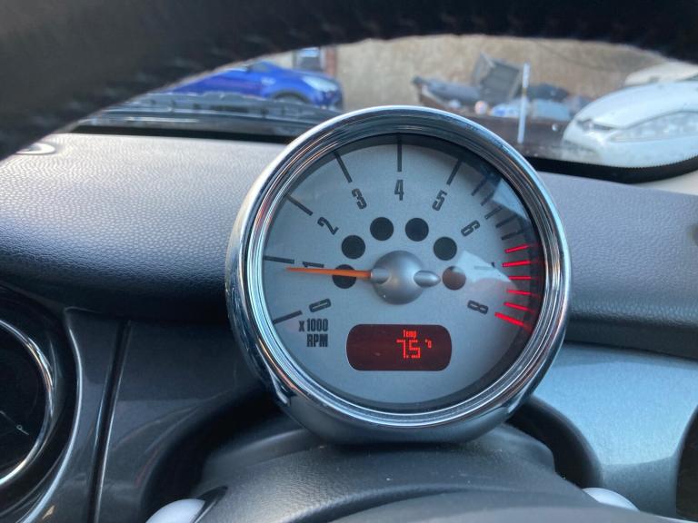 2005 MINI Hatch 1.6 Cooper 3dr HATCHBACK Petrol Manual