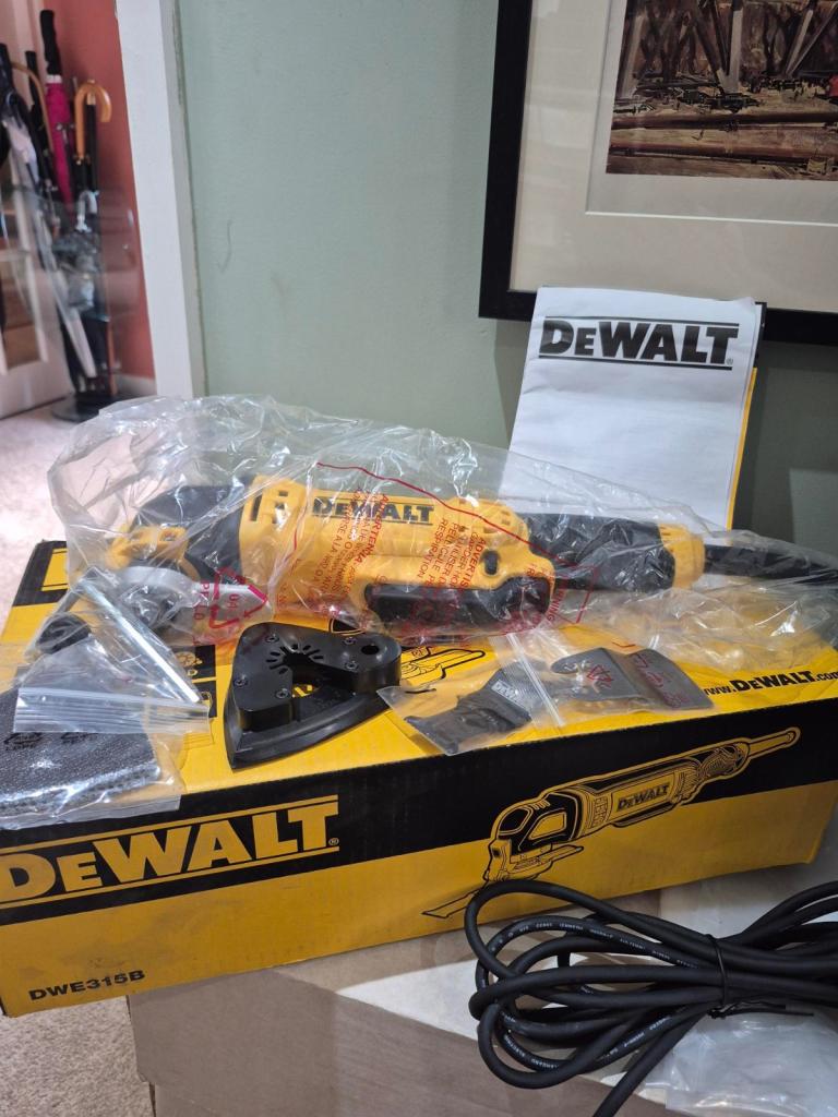 DeWalt DWE315B Multi-Tool Kit – Brand New in Box
