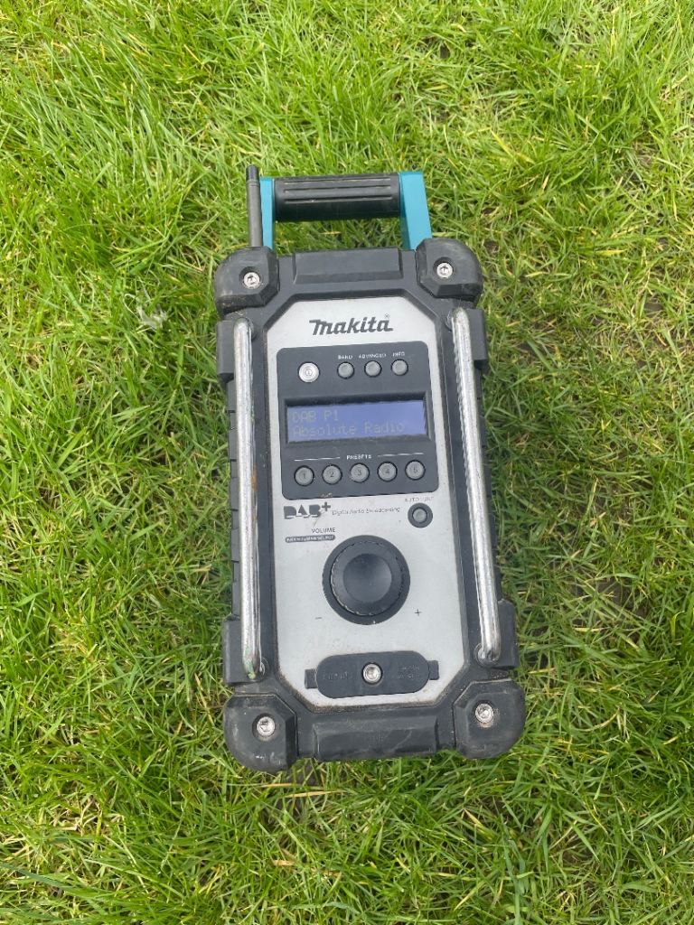 Makita Dab site radio 