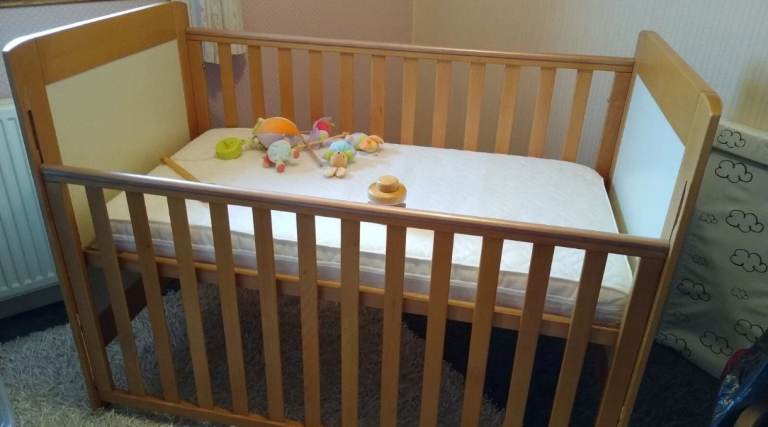 image for Mamas & Papas Solid wooden Cot Bed