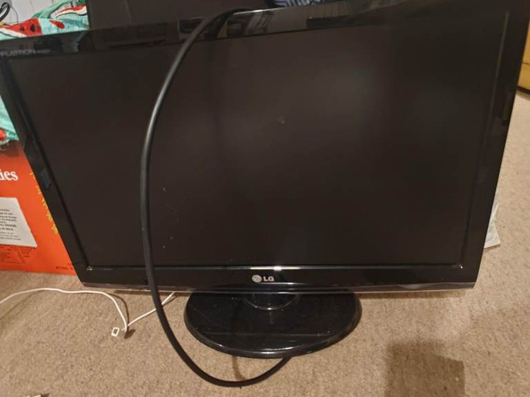 LG Flatron W2353V 23 inch wide screen LCD Monitor 16:9 Full HD