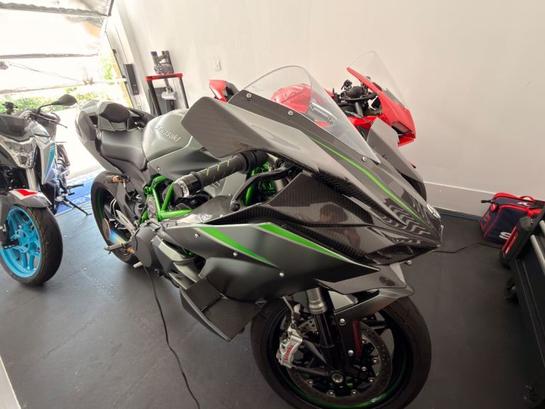 KAWASAKI NINJA H2 CARBON EDITION 2019 1 OF 120 WORLDWIDE OFFERS WELCOME 