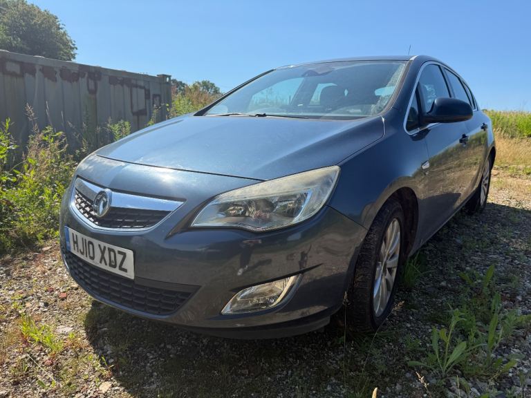 Vauxhall, ASTRA, Hatchback, 2010, Manual, 1956 (cc), 5 doors