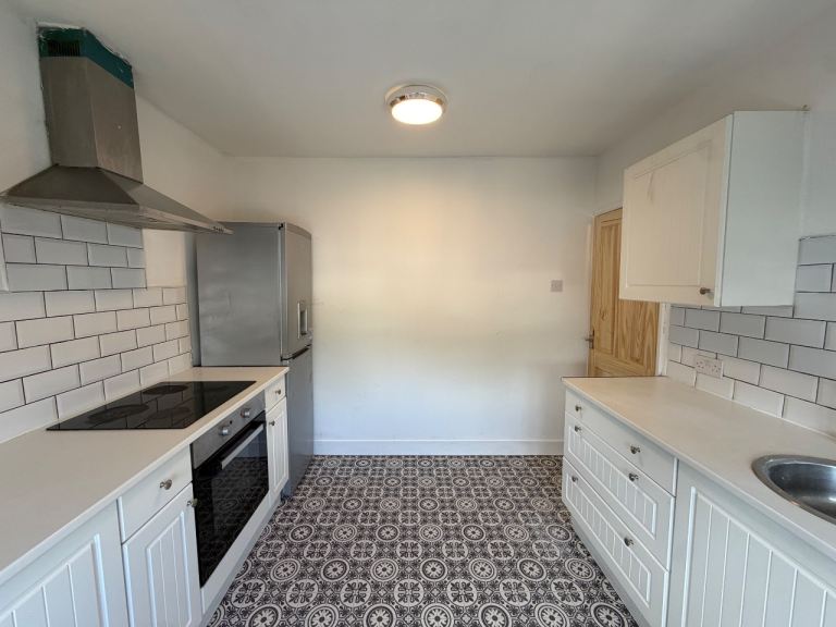 2 Bedroom Flat (Bills Included)