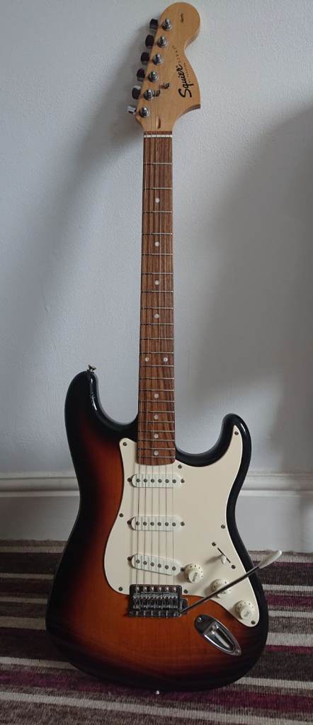 image for Fender Squier 2002 20th Anniversary Tobacco Sunburst Stratocaster Superb 